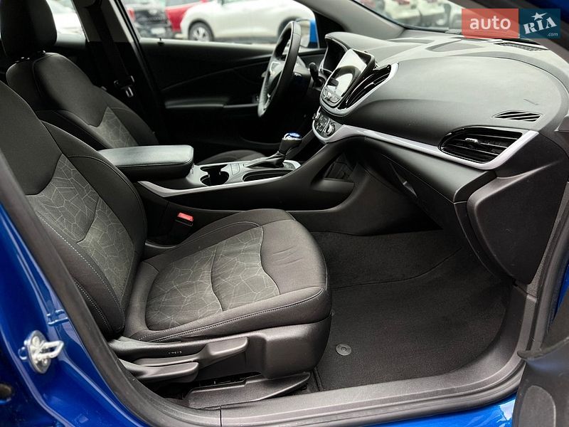 Хэтчбек Chevrolet Volt 2016 в Одессе
