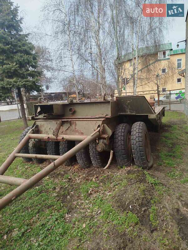 Низкорамна платформа ЧМЗАП У 4005 2001 в Дніпрі фото 2 Низкорамна платформа ЧМЗАП У 4005 2001 в Дніпрі