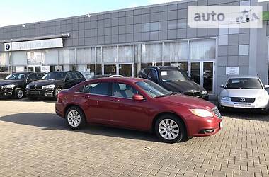 Седан Chrysler 200 2013 в Херсоне