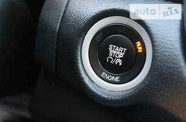Седан Chrysler 200 2015 в 