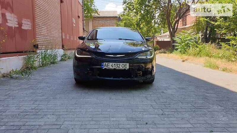Седан Chrysler 200 2014 в Дніпрі