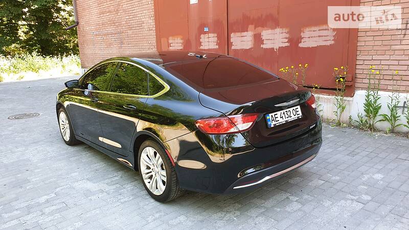Седан Chrysler 200 2014 в Дніпрі