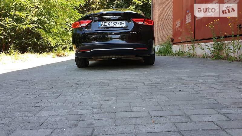 Седан Chrysler 200 2014 в Дніпрі