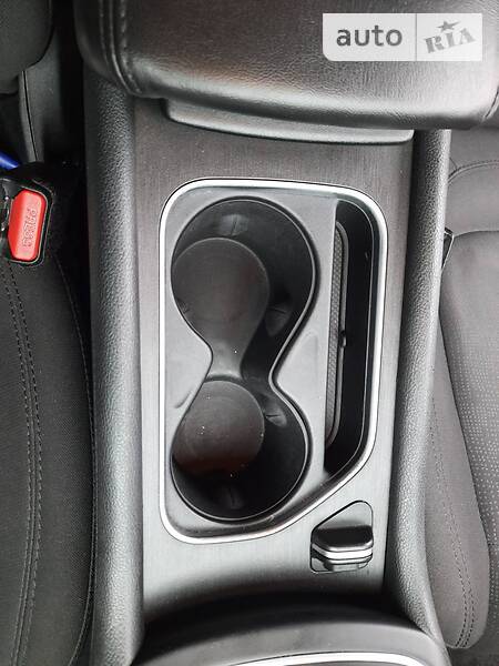 Седан Chrysler 200 2015 в Києві