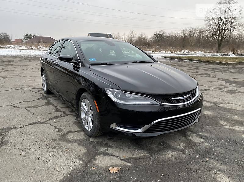Chrysler 200