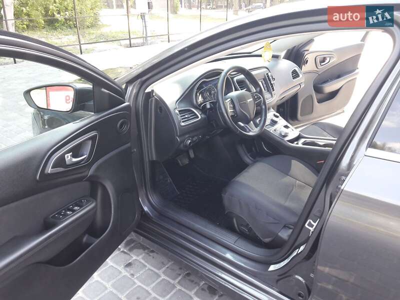 Седан Chrysler 200 2014 в Кременчуге