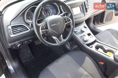 Седан Chrysler 200 2014 в 