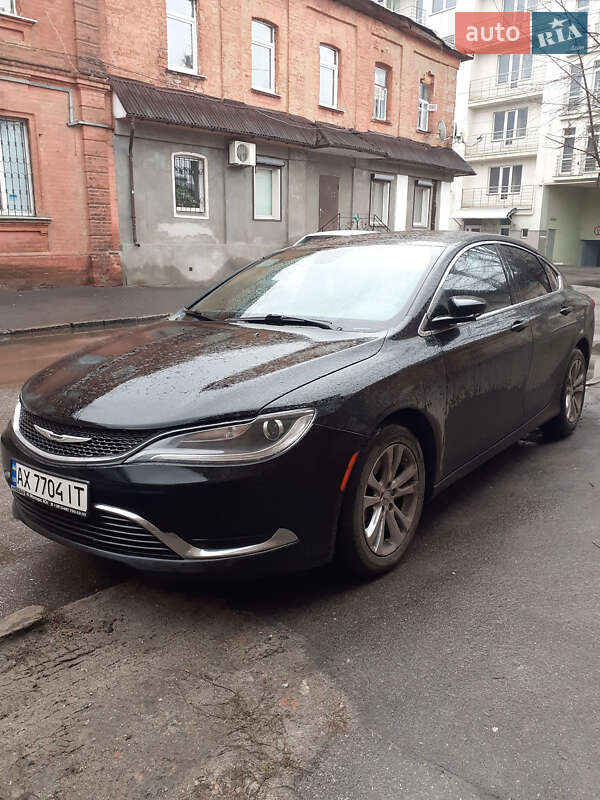 Chrysler 200 2015