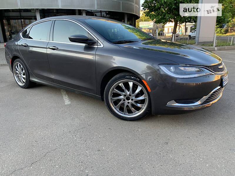 Седан Chrysler 200 2015 в Одесі