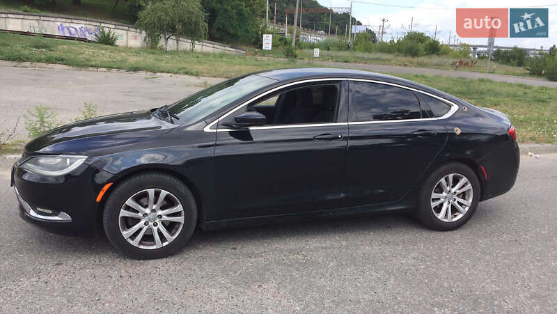 Седан Chrysler 200 2014 в Киеве