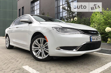 Хетчбек Chrysler 200 2015 в Києві