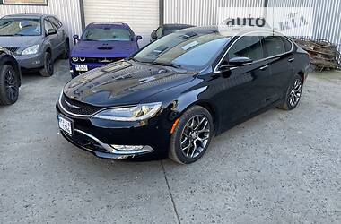 Седан Chrysler 200 2015 в 