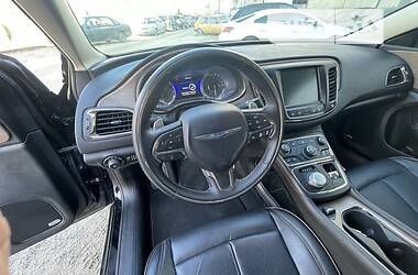 Седан Chrysler 200 2015 в 