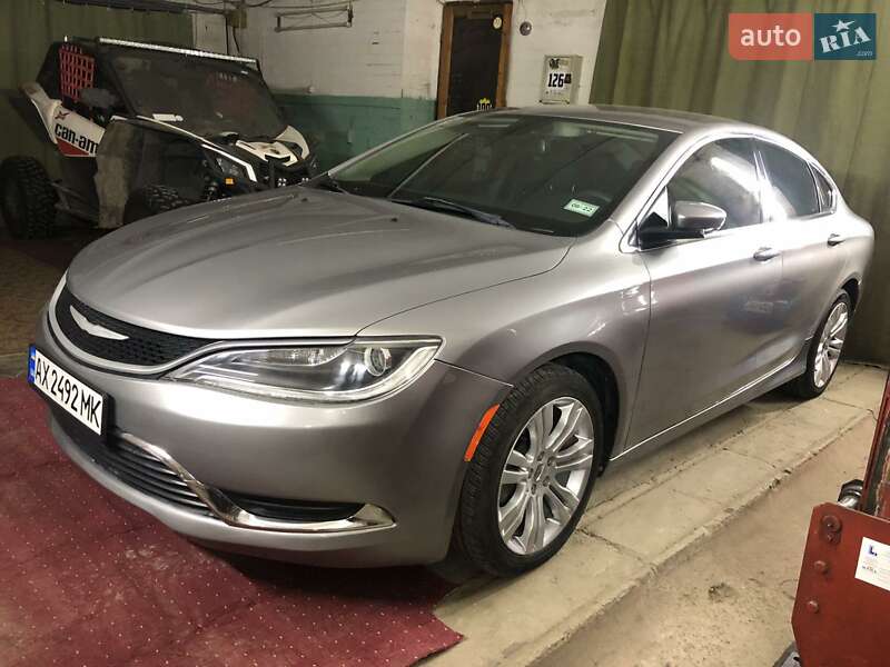 Chrysler 200 2015