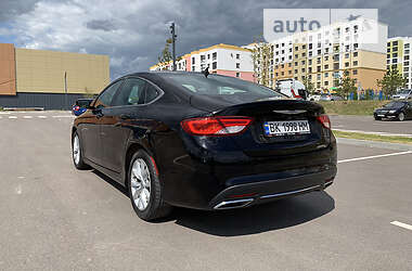 Седан Chrysler 200 2014 в 