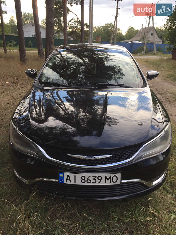 Седан Chrysler 200 2014 в Киеве
