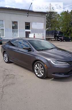 Седан Chrysler 200 2014 в Ровно