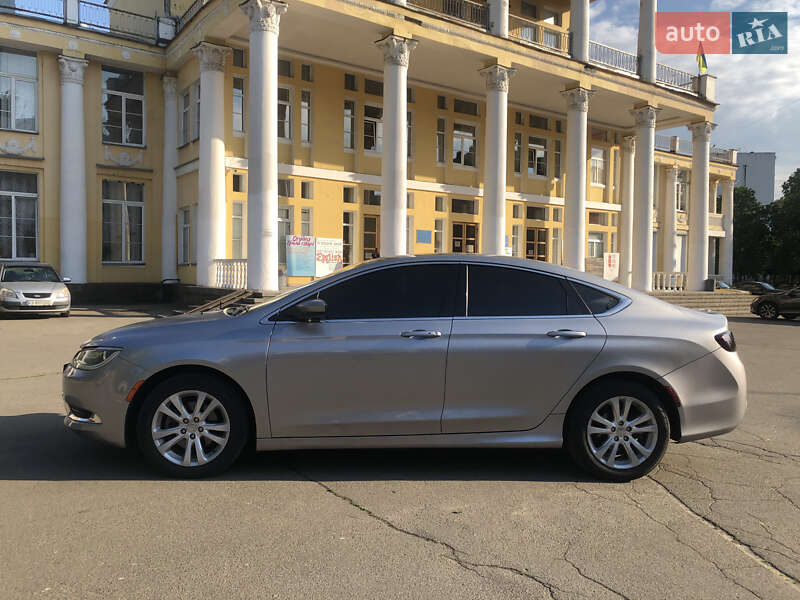Седан Chrysler 200 2015 в Киеве фото 3 Седан Chrysler 200 2015 в Киеве