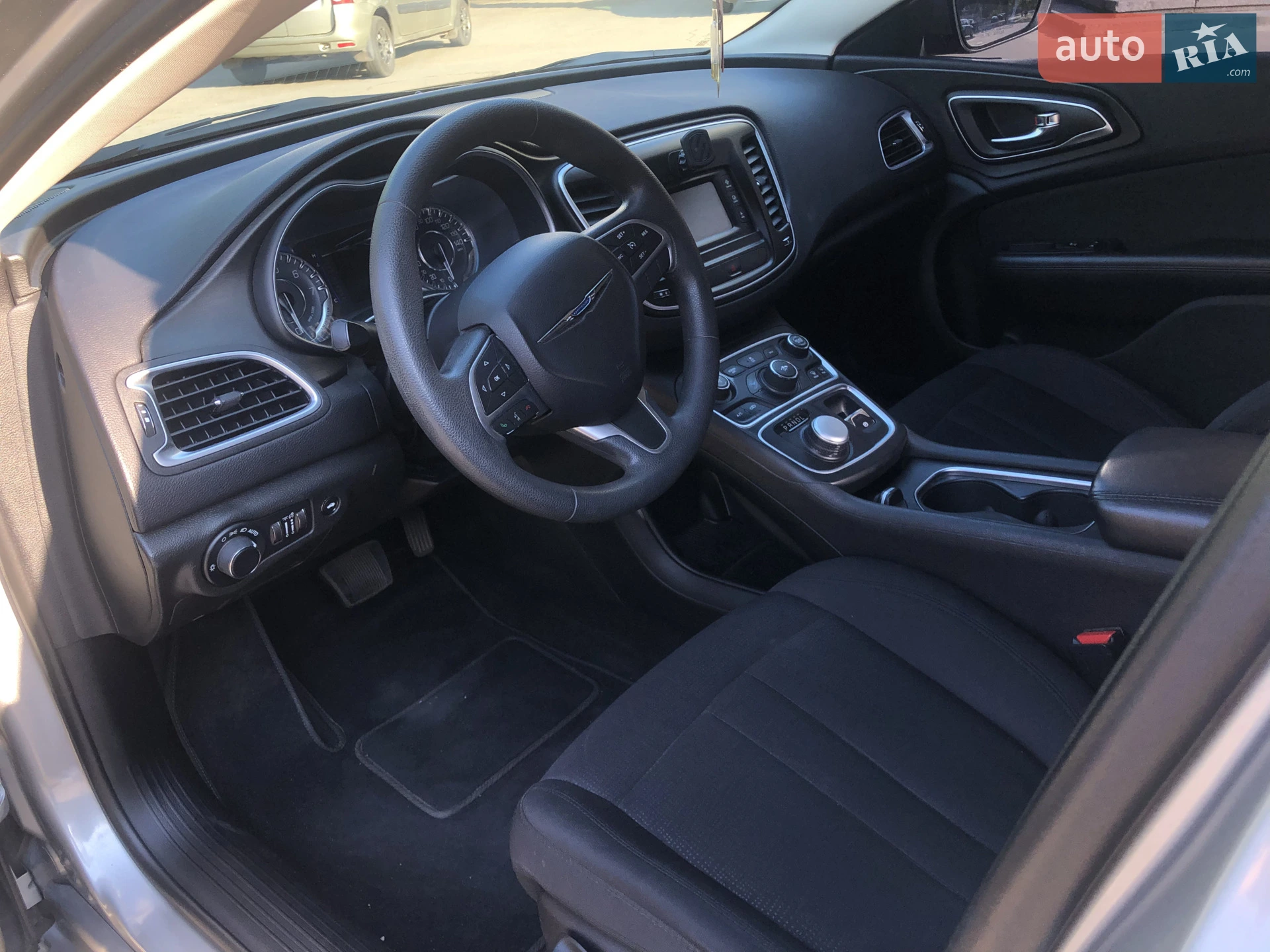 2015 Chrysler 200 - мініатюра 8
