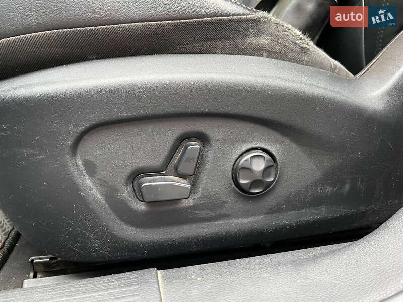 Седан Chrysler 200 2016 в Одесі