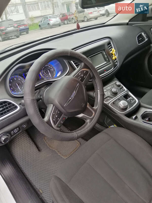 Седан Chrysler 200 2015 в Запорожье фото 61 Седан Chrysler 200 2015 в Запорожье