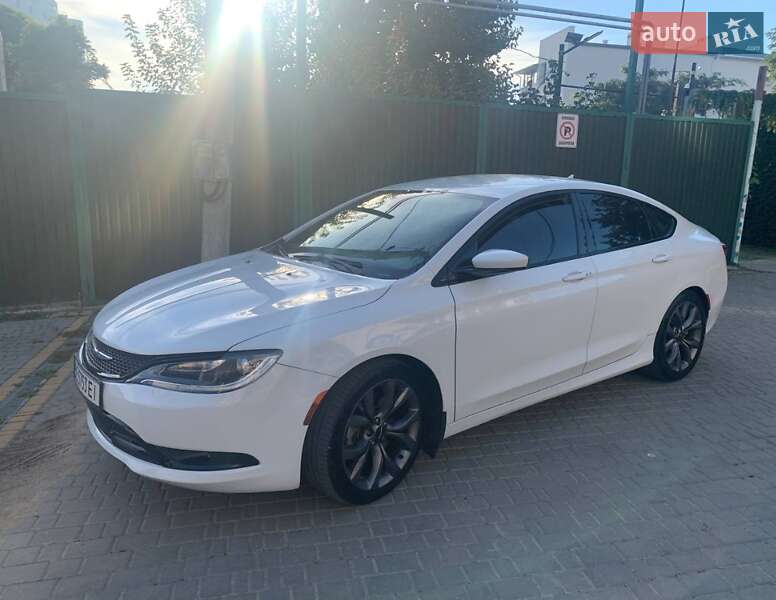 Chrysler 200 2015