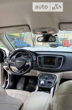 Седан Chrysler 200 2014 в 