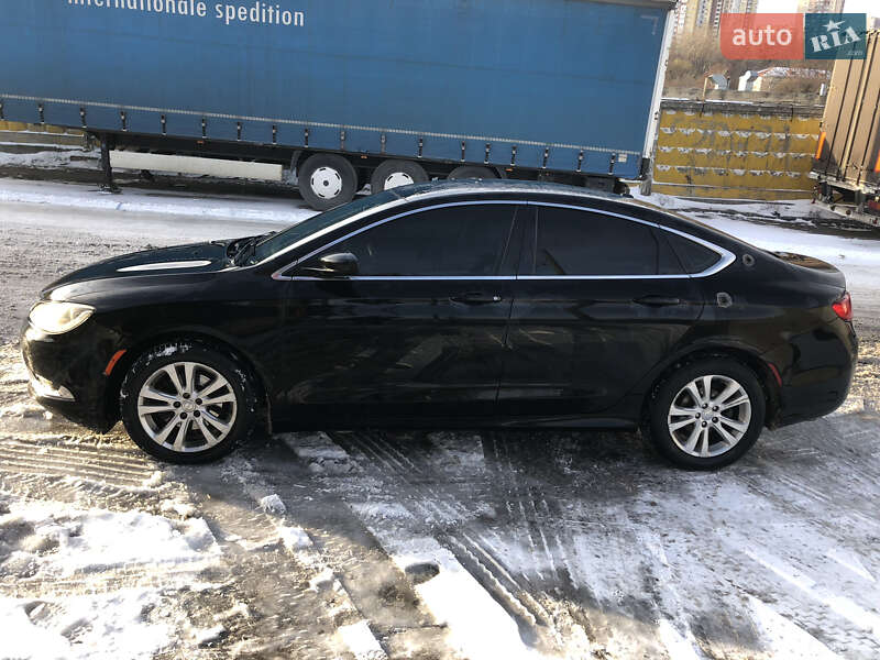 Седан Chrysler 200 2014 в Киеве