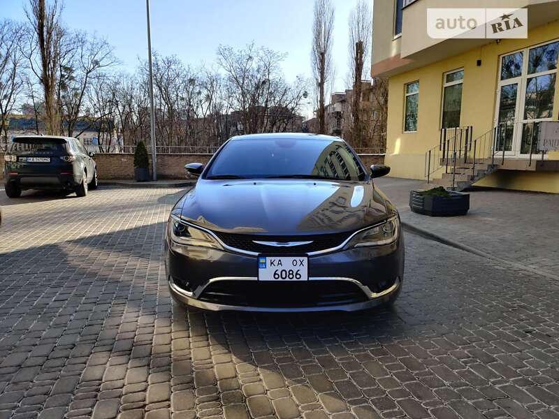 Седан Chrysler 200 2014 в Киеве