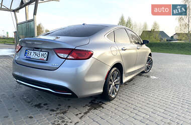 Седан Chrysler 200 2015 в 