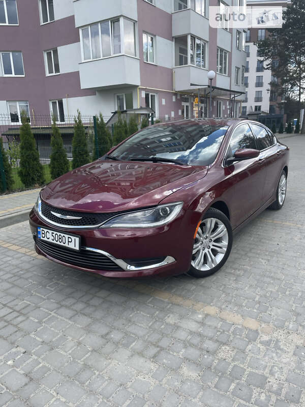 Седан Chrysler 200 2014 в Львові