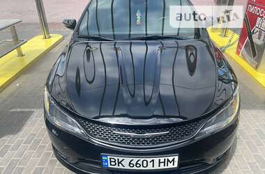 Седан Chrysler 200 2014 в 