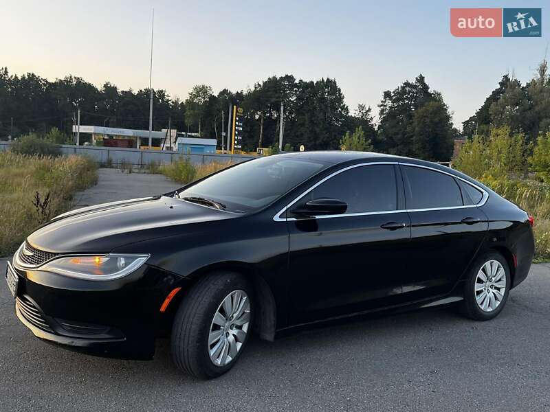 Седан Chrysler 200 2015 в Шепетовке