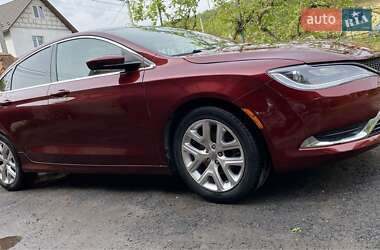 Седан Chrysler 200 2015 в Полтаве
