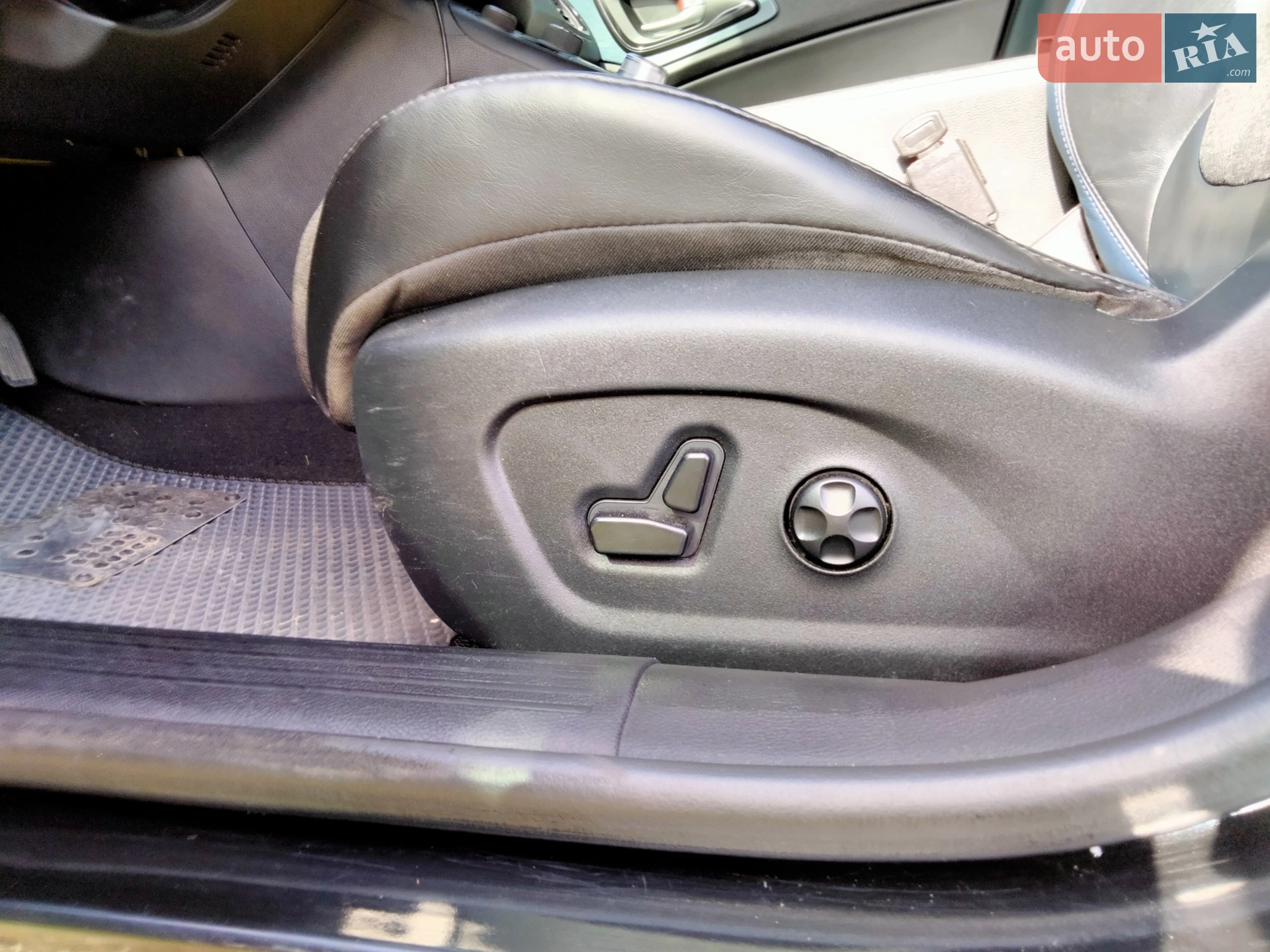 2014 Chrysler 200 - мініатюра 7