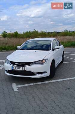 Седан Chrysler 200 2014 в 