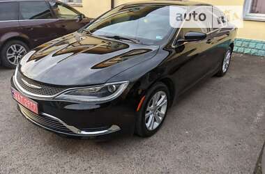 Седан Chrysler 200 2015 в Ровно