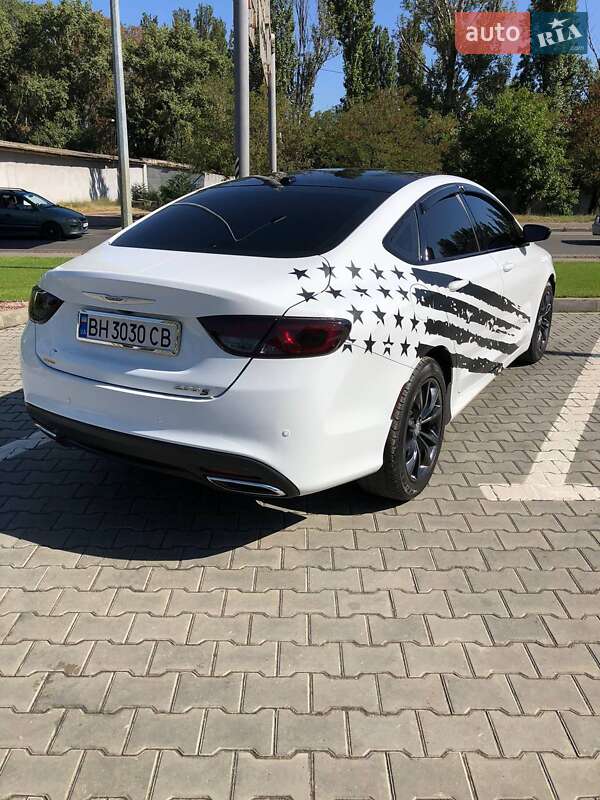Седан Chrysler 200 2015 в Одессе