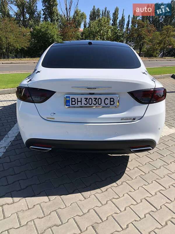 Седан Chrysler 200 2015 в Одессе