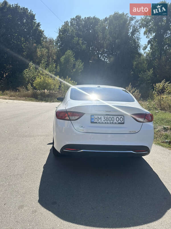 Седан Chrysler 200 2014 в Сумах