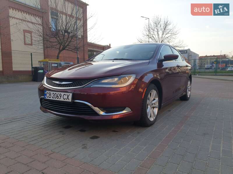 Седан Chrysler 200 2015 в Чернигове