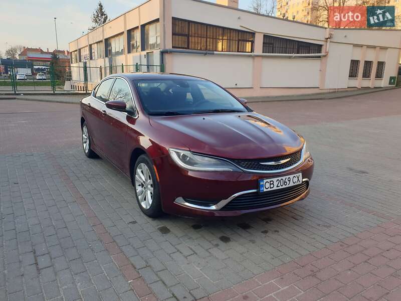 Седан Chrysler 200 2015 в Чернигове