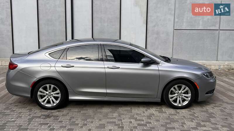 Седан Chrysler 200 2015 в Белой Церкви