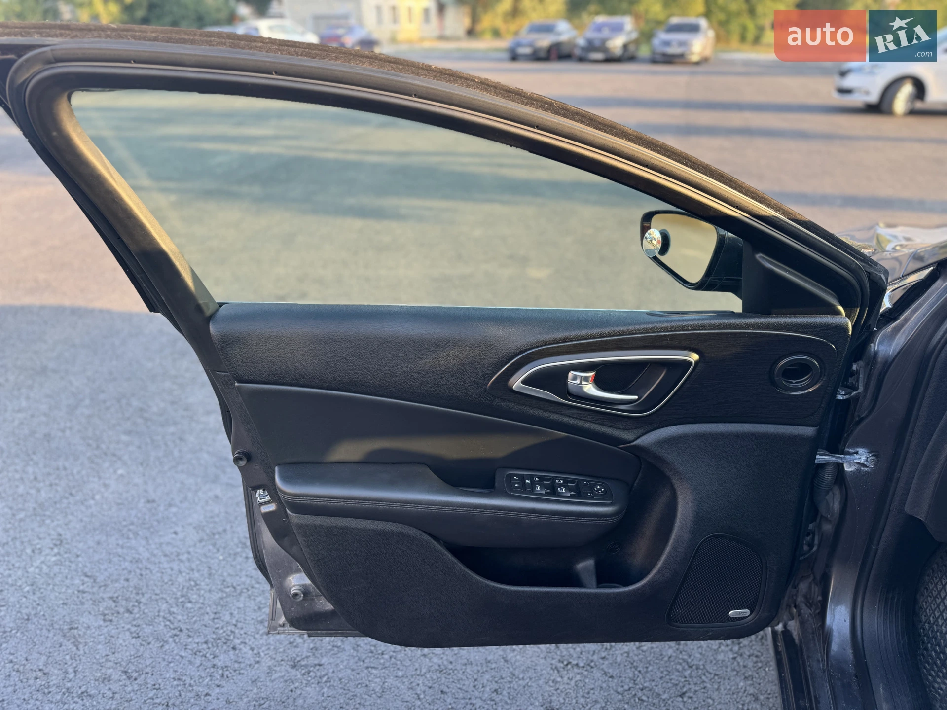 2014 Chrysler 200 - мініатюра 33