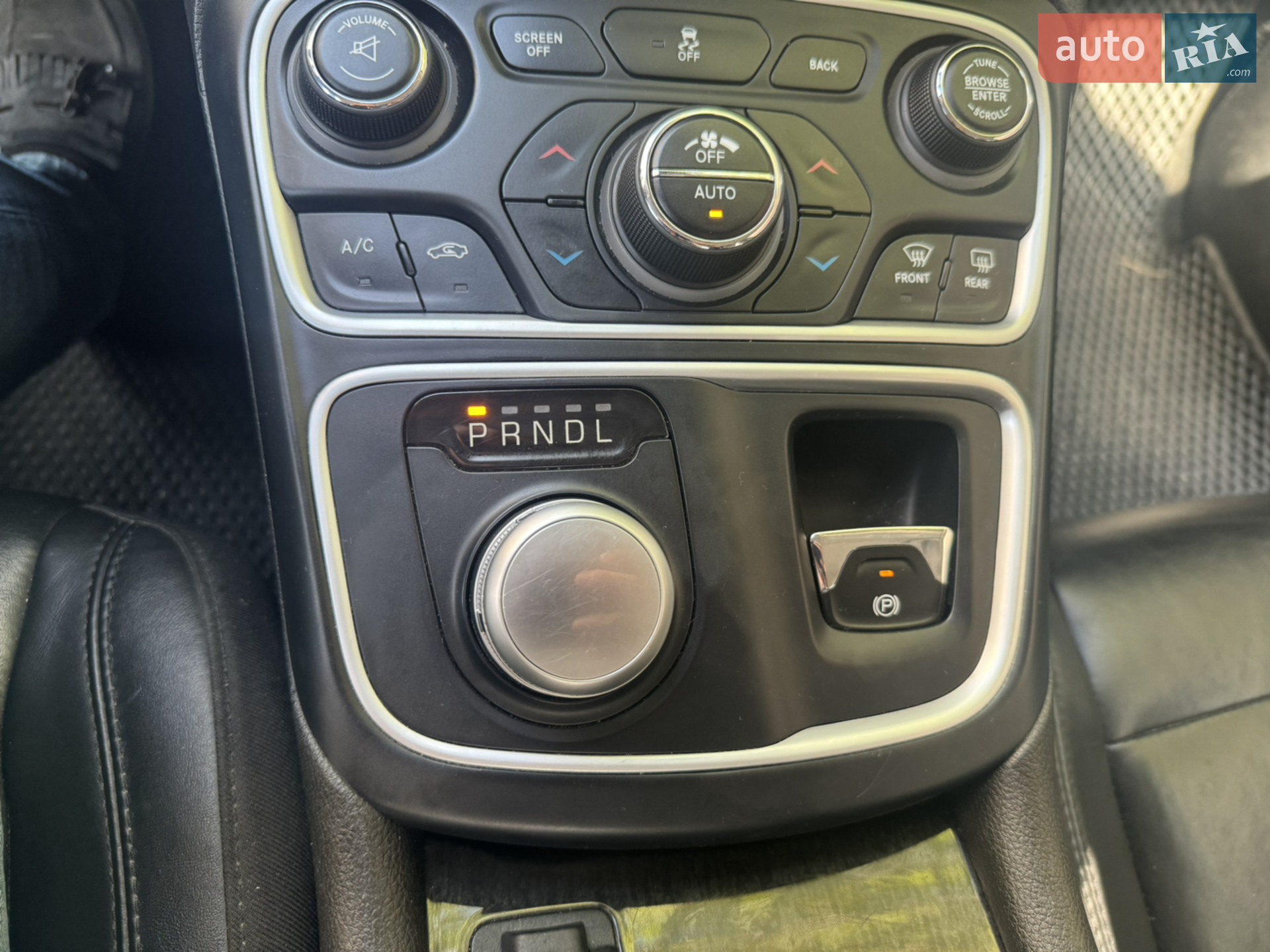2014 Chrysler 200 - мініатюра 11