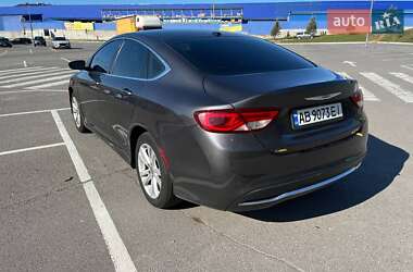 Седан Chrysler 200 2015 в Виннице