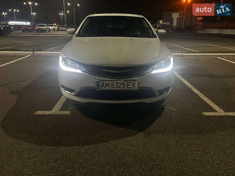 Седан Chrysler 200 2014 в Киеве фото 29 Седан Chrysler 200 2014 в Киеве