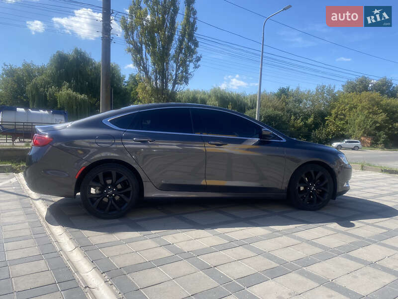 Седан Chrysler 200 2015 в Вінниці