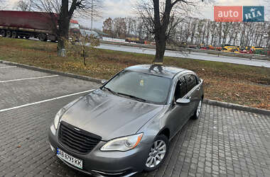 Седан Chrysler 200 2012 в Виннице