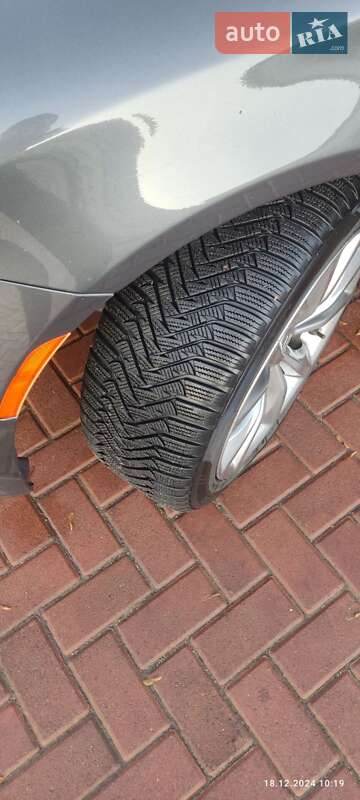 Седан Chrysler 200 2016 в Рівному